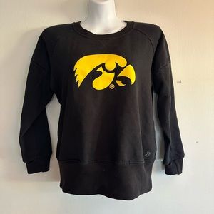 Women’s Iowa Hawkeye Sweatshirt with pockets. Size Large.